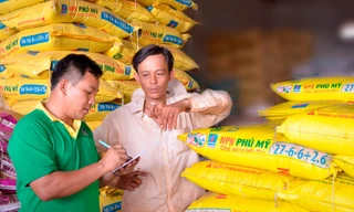 Tổng số quà tặng mà PVFCCo gửi đến bà con nông dân là hơn 3.000 tấn phân bón, với giá trị hơn 30 tỷ đồng