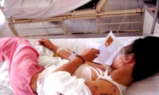 Học sinh lớp 10 bị tạt axít ngay tại nhà