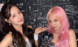 Sân khấu encore của Soyeon và Miyeon làm netizen suýt quên... cả hai là chị em cùng nhóm