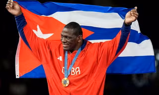 Đô vật Cuba giành 5 HCV, vượt huyền thoại Michael Phelps để thiết lập kỷ lục Olympic