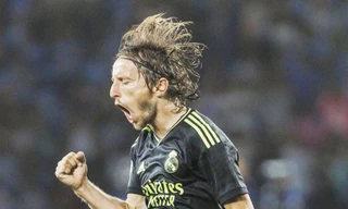 Real Madrid gây sức ép lên Barca bằng chiến thắng vùi dập