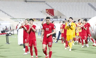 Ví ĐT Trung Quốc như 'cậu nhóc mới lớn', HLV Li Xiaopeng mong gì từ người hâm mộ?