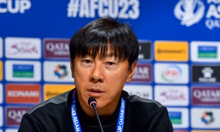 U23 Indonesia thua ấm ức, HLV Shin Tae-yong xả cơn thịnh nộ vào trọng tài