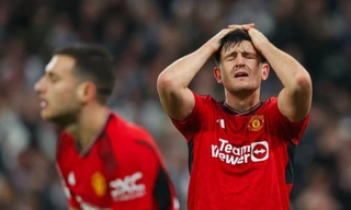 HLV MU than thân trách phận sau trận thua Copenhagen