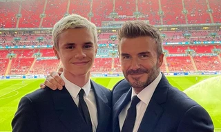 Con trai David Beckham gia nhập CLB Ngoại hạng Anh