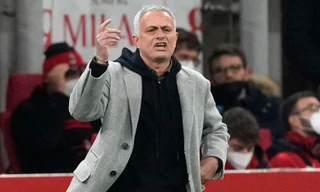 Sếp cũ của Roma ám chỉ Mourinho độc ác