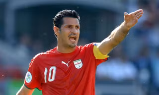 Cựu danh thủ Ali Daei bị chính quyền Iran bắt giữ