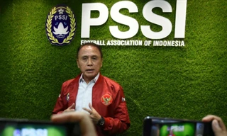 Chủ tịch LĐBĐ Indonesia tránh lệnh triệu tập của cảnh sát