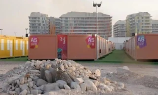 CĐV tốn tiền như ở khách sạn 5 sao nhưng vẫn phải xếp hàng đi vệ sinh tại World Cup