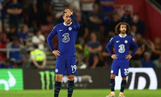 Chelsea thua sốc, thiết lập cột mốc đáng quên