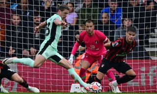 Chelsea chia điểm với Bournemouth trong thất vọng