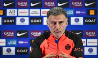 HLV PSG đáp trả chỉ trích sau khi được Messi và Mbappe cứu 