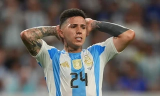 Tiền vệ đội tuyển Argentina đối diện án cấm thi đấu hàng chục trận vì phân biệt chủng tộc