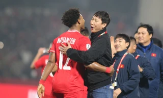 HLV Kim Sang-sik: Tôi sẽ tiếp tục tìm kiếm cầu thủ nhập tịch cho tuyển Việt Nam