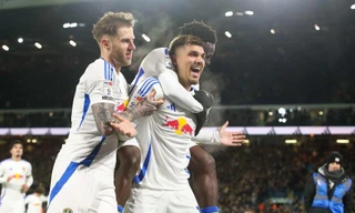 Lộ diện 2 CLB đầu tiên lên hạng tại Ngoại hạng Anh