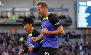 Son và Kane cùng tỏa sáng, Tottenham ‘giải mã’ ngựa ô 