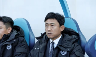 HLV Kim Sang-sik mang nhà cầm quân K-League sang làm trợ lý tại đội tuyển Việt Nam