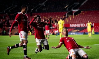 M.U mạnh tay dọn dẹp đội hình