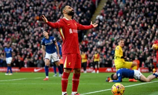 Liverpool và Arsenal tịnh tiến, Man City ngược dòng hạ Chelsea