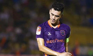 Thầy của Tiến Linh mất ghế ngay sau trận thua nặng nề trước Hà Nội FC