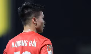 Quang Hải đối diện nguy cơ không thể cùng HLV Kim Sang-sik so tài với MU
