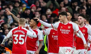 Jesus, Harvert lập công, Arsenal tạm vươn lên dẫn đầu