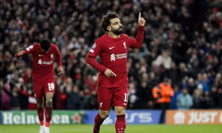 Liverpool trở lại cuộc đua Champions League bằng chiến thắng nhọc nhằn