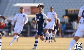 HLV Park Hang-seo động viên Văn Toàn sau khởi đầu không như ý