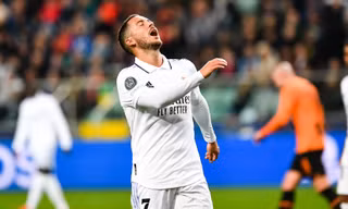 Eden Hazard chính thức giải nghệ 