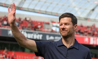 Thất bại trước Barcelona, Real Madrid thay HLV ngay từ tháng sau