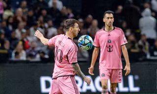 Vắng Ronaldo, Al Nassr vẫn đánh bại đội bóng của Messi với tỷ số không tưởng