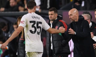 HLV Ten Hag thách thức các ông chủ: Nếu sa thải tôi, họ là những người thiếu lý trí