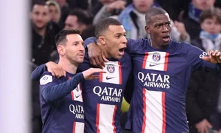 Messi ghi bàn thứ 700 và giúp Mbappe đi vào lịch sử PSG