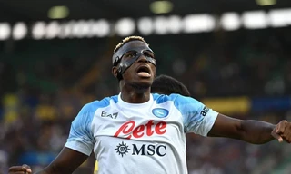 Napoli phô trương sức mạnh, đe dọa những gã khổng lồ của Champions League