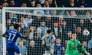 Có HLV mới, Chelsea vẫn đứng bét bảng tại Champions League