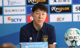 HLV Shin Tae-yong phản ứng thế nào khi biết tin ông Troussier mất việc?
