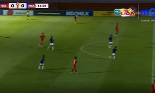 Sân bóng tổ chức trận U19 Việt Nam vs U19 Myanmar tối om, người hâm mộ Indonesia bức xúc với ban tổ chức