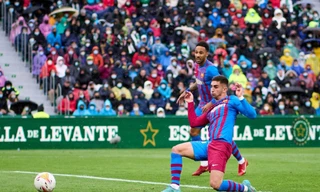 Ngược dòng ấn tượng, Barca vươn lên thứ 3 tại La Liga