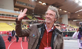 Hàng ngàn CĐV MU cầu cứu tỷ phú Anh