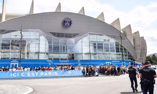 Cầu thủ PSG thuê người triệt hạ đồng đội để cướp suất đá chính