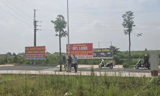 'Choáng' với mức trúng đấu giá so với bảng giá đất của các quận, huyện Hà Nội