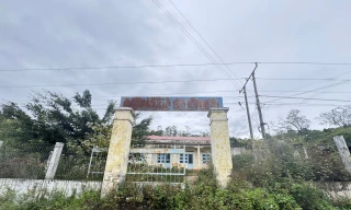 Nhiều điểm trường tại Kon Tum trong tình trạng hoang hóa, xuống cấp trầm trọng