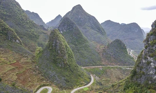 Một góc trên Cao nguyên đá Đồng Văn (Hà Giang), Công viên địa chất toàn cầu UNESCO.