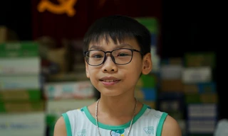 Cháu Nguyễn Ngô Hiền Minh, học sinh lớp 5, Trường Tiểu học Khương Đình (quận Thanh Xuân, Hà Nội) nhờ kỹ năng học trong nhà trường mà thoát hiểm đám cháy chung cư mini phố Khương Hạ an toàn. 