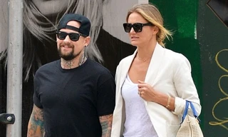 Cameron Diaz kết hôn bạn trai rocker