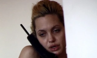 Angelina Jolie lộ ảnh nghiện ngập trong quá khứ