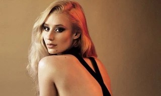 Iggy Azalea thừa nhận phẫu thuật bơm vòng ba