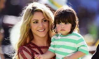 Shakira bế con trai tới dự lễ bế mạc World Cup 2014