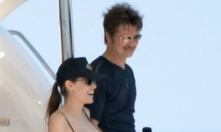 Vợ chồng Angelina Jolie hạnh phúc đi tuần trăng mật