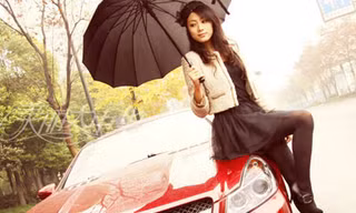 Người đẹp khoe dáng ngọc với Mercedes-Benz mui trần